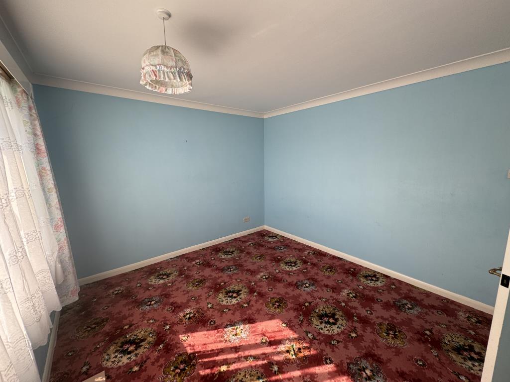 Lot: 131 - DETACHED BUNGALOW REQUIRING MODERNISATION ON A GENEROUS PLOT - View of bedroom two
